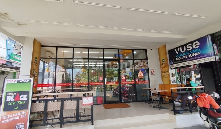 Strategic Business Space for Rent in Nologaten, Golden Location in the Business & Culinary Center of Sleman, Caturtunggal, Depok, Sleman. Strategic Business Space for Rent in Nologaten, Golden Location in the Business & Culinary Center of Sleman, Caturtunggal, Depok, Sleman.