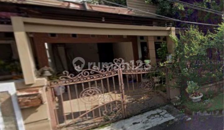 House in Gretta Graha Raya Cluster, Bintaro Jaya, 160m2, Freehold Title, quick sale 2