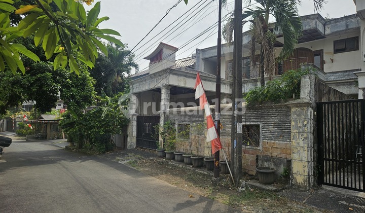 Rumah 2 lantai di Depsos Bintaro Jakarta Selatan 2