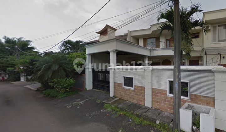 Rumah 2 lantai di Depsos Bintaro Jakarta Selatan Rumah 2 lantai di Depsos Bintaro Jakarta Selatan