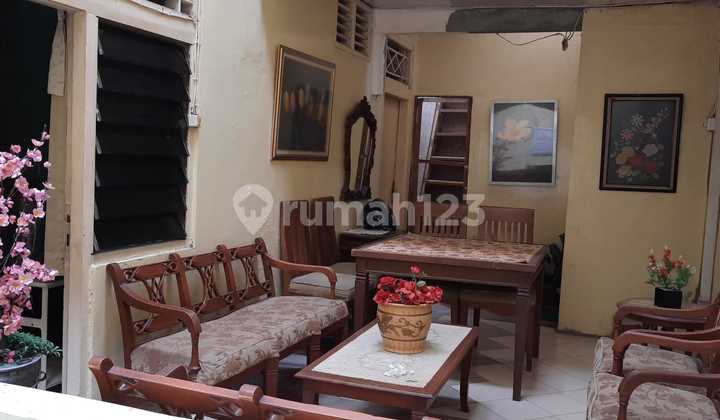 Rumah Tua di Lokasi Emas, Tebet Jakarta Selatan 2