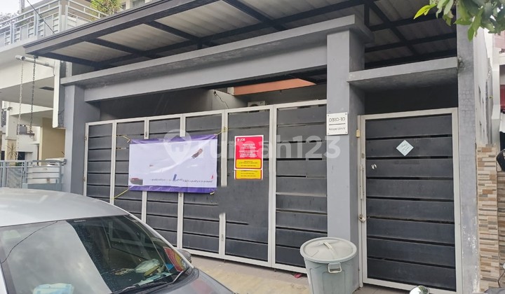 Modern House in Gading Serpong Sector 7, Tangerang 2