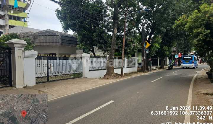 Rumah Tua di Pinggir Jalan Raya H. Baping .Ciracas. Jaktim Rumah Tua di Pinggir Jalan Raya H. Baping .Ciracas. Jaktim