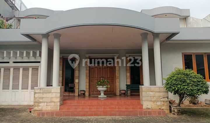 Rumah Sultan di Cilandak. Jakarta Selatan