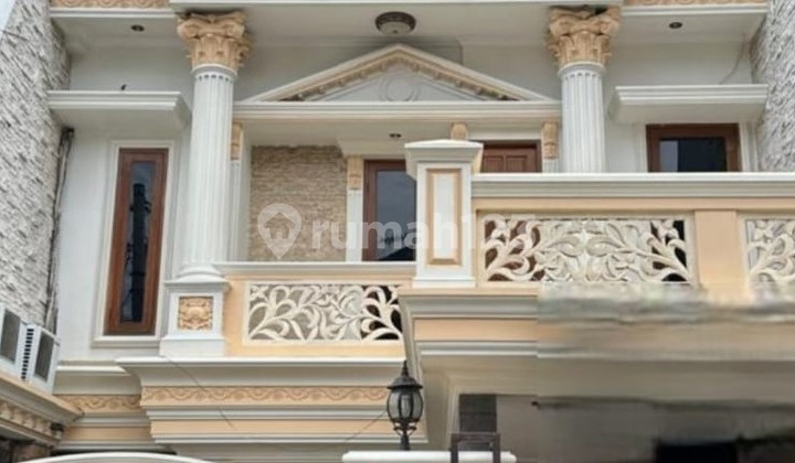 Rumah Mewah 3,5 Lantai di Poris , Jakarta Barat