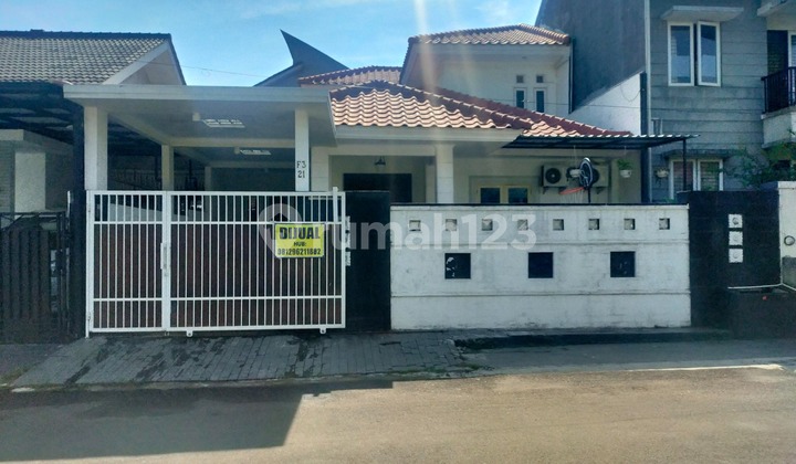 Beautiful Ready-to-Live House - Kencana Loka, BSD