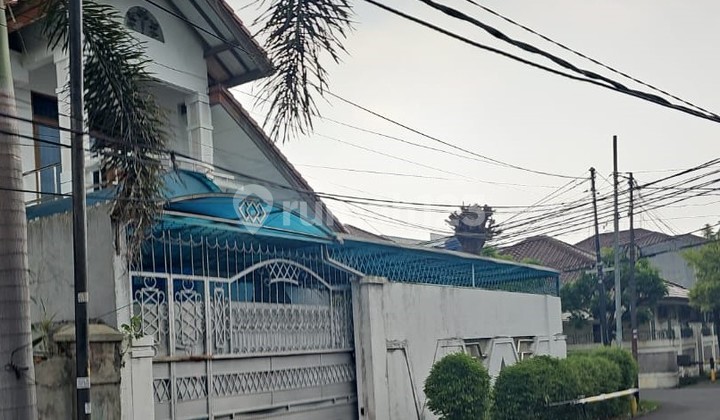 Rumah Besar ,Murah di Pusat Kota Jakarta Barat