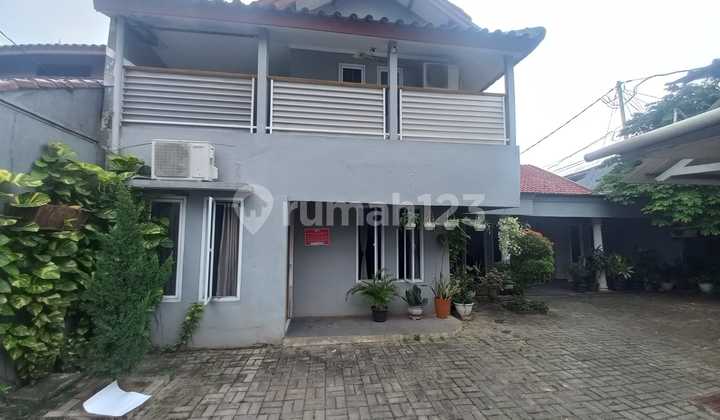 Rumah Asri Dekat Fakultas Teknologi Industri Uhamka. Jaktim Rumah Asri Dekat Fakultas Teknologi Industri Uhamka. Jaktim