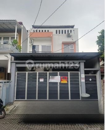 Modern House in Gading Serpong Sector 7, Tangerang