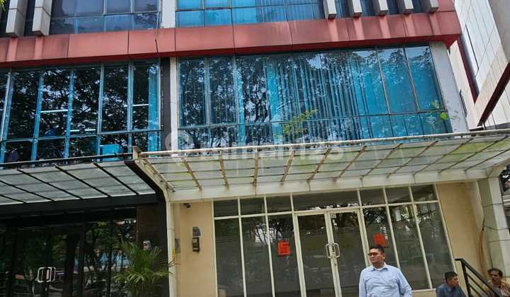 Ruko 4 Lantai di Emerald Avenue Bintaro, Tangsel