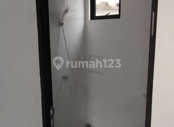 Dijual / Disewa Citra Garden Puri Rumah Baru Semanan Green Lake 2