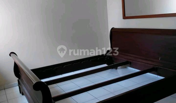 Rumah Siap Huni Dekat Gerbang Sekolah Rumah 2