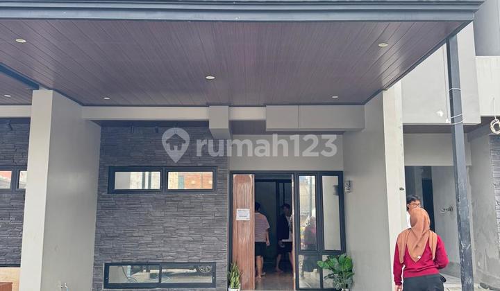 Beautiful New House with a Strategic Location in Jagakarsa, South Jakarta 2
