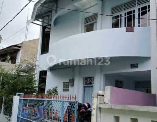 2-Story Boarding House Strategically Located in Pondok Cina, Depok 2