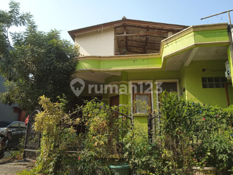 Beautiful Ready-to-Live House Strategically Located in Villa Ciomas Bogor