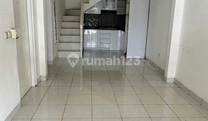 Dijual Rumah Cantik Minimalis Lokasi di Legenda Wisata Dijual Rumah Cantik Minimalis Lokasi di Legenda Wisata