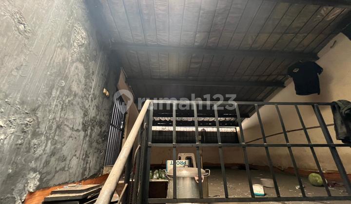 For Rent Shop House Suitable for Restaurant, Cafe, Store and Other Businesses in Jembatan Lima, West Jakarta 2