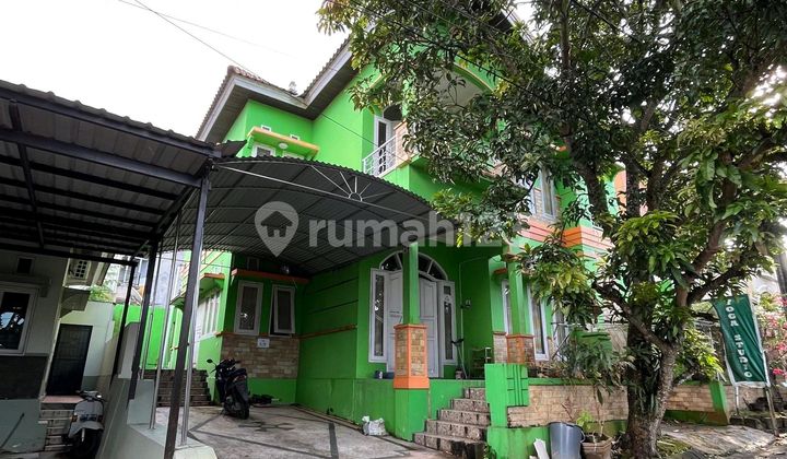 Rumah 2 Lantai Dekat Inti Kota Samarinda Rumah 2 Lantai Dekat Inti Kota Samarinda
