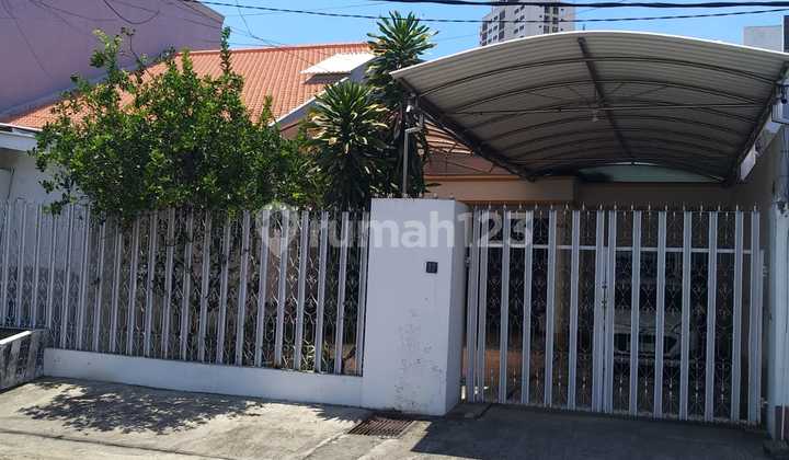 Rumah Terawat Siap Pakai Harga Bersahabat Di Surabaya Barat 2