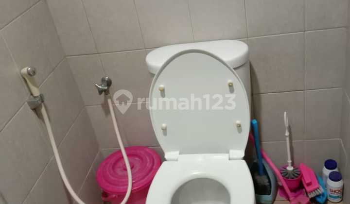 Metropolis Apartment Ready to Use Fully Furnished Just Bring Your Suitcase One Step to Ubaya University