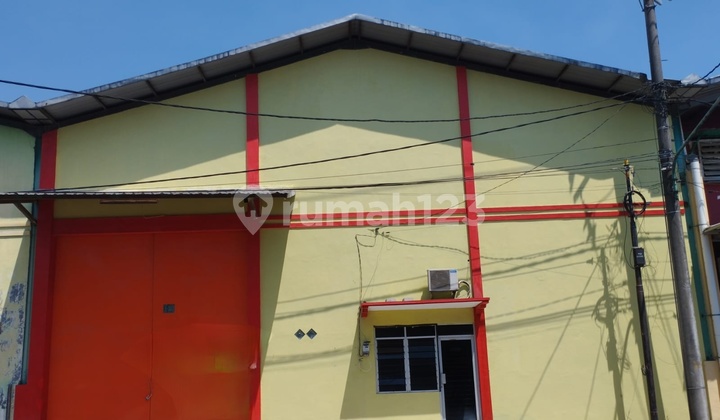 Gudang Terawat Siap Pakai Kemaanan 24 Jam Strategis 