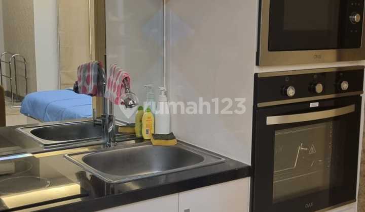 Full-Furnished Well-Maintained Apartment with 24-Hour Security, Just Bring Your Suitcase 2