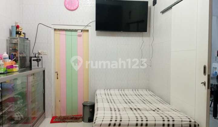 For Sale Ready-to-Use House in Kedungasem 2 Merr No Blusukan 2