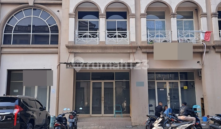 Disewakan Ruko 3 Lantai Dekat Mall di Galaxy Bekasi