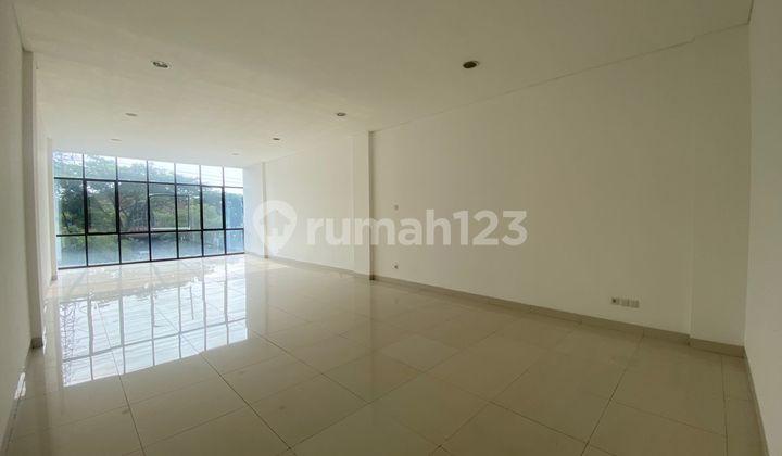 For Rent 4-Storey Strategic Shop House in Bintang City, Bekasi 2