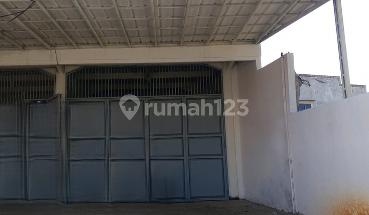 Disewakan Ruko 2 Lantai Pinggir Jalan Raya di Pekayon Bekasi