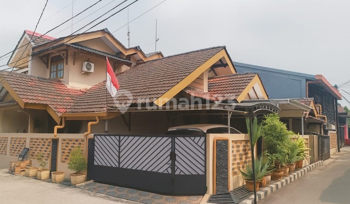 For Sale Hook Position House in Pekayon Bekasi 2