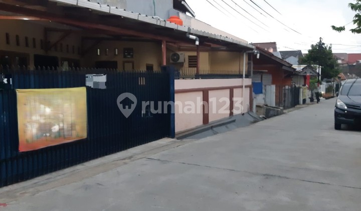 Dijual Rumah Luas Akses 2 Mobil Bebas Banjir di Duren Sawit Jakarta
