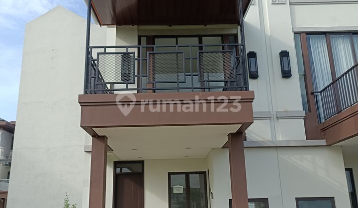 Affordable 3-Story House for Rent in Osaka Lavon View Cluster with Beautiful Lake Affordable 3-Story House for Rent in Osaka Lavon View Cluster with Beautiful Lake