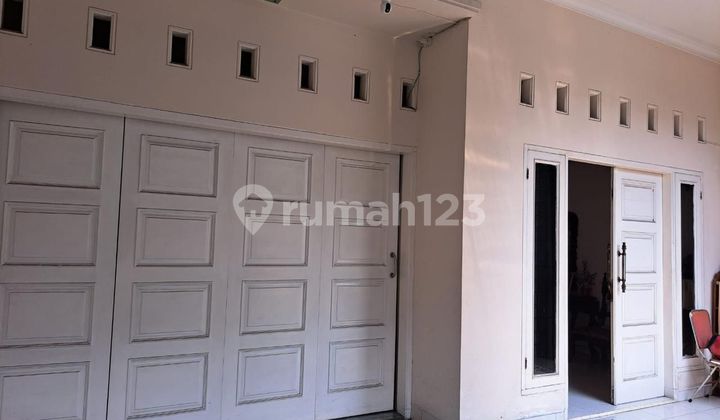 Rumah Minimalis Modern di Joglo Jakarta Barat Lokasi Strategis Akses Mudah 2