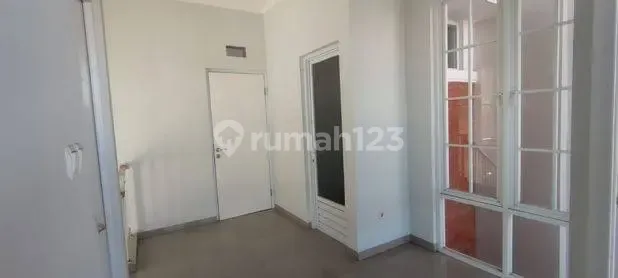 Dijual rumah scandindinavia Komplek sariwangi Atas  2