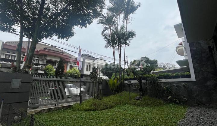 Exclusive 2-Story House in Batununggal, Bandung City 2