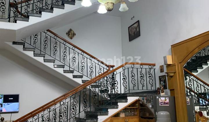 Rumah 2 Lantai Strategis Mainroad Naripan Bandung Kota