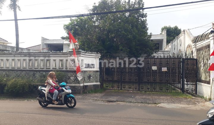 Spacious House in South Jakarta for Sale Cheap Through Auction