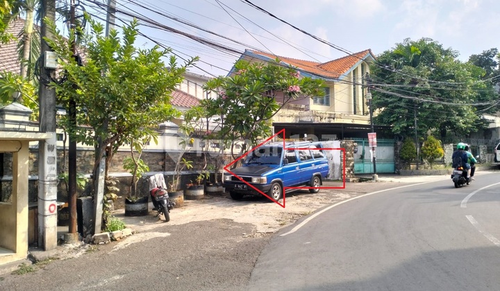 Auction House in Gudang Peluru, Tebet, South Jakarta 2