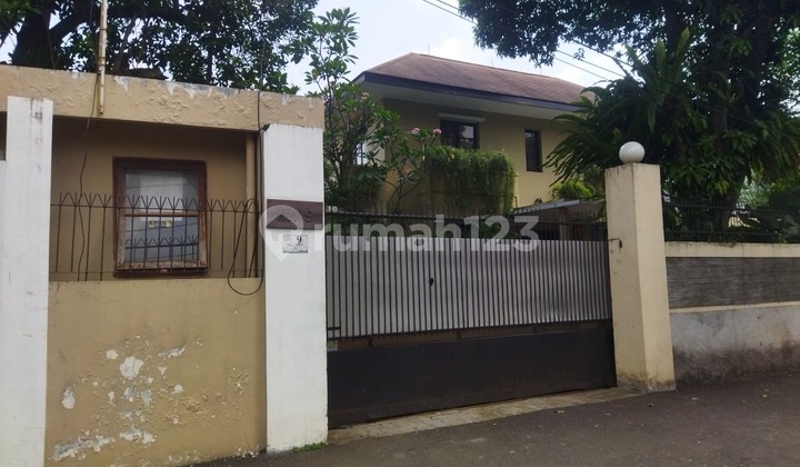 Luxury House in South Jakarta, Auction Sale at Low Price