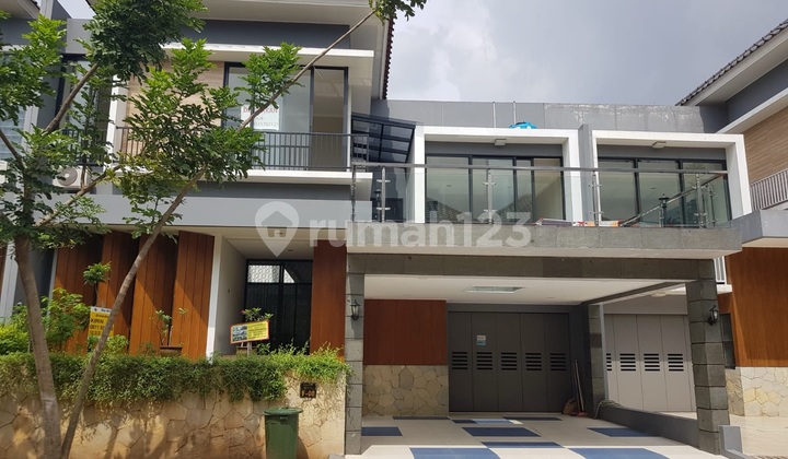 Beautiful Move-In Ready House in Sector 9 Bintaro Jaya