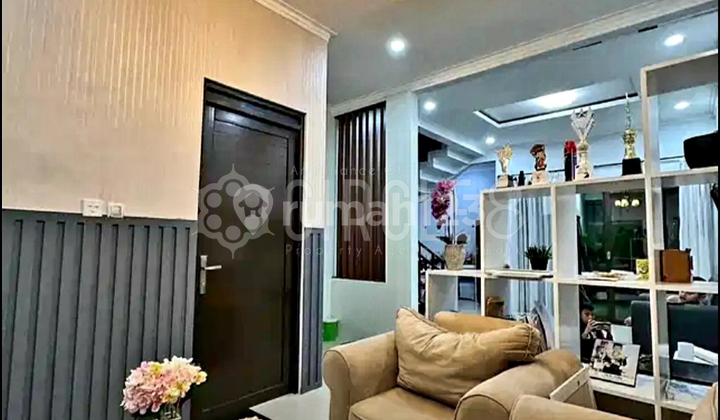 Rumah 2 Lantai Semi Furnish di Antapani Bandung Rumah 2 Lantai Semi Furnish di Antapani Bandung