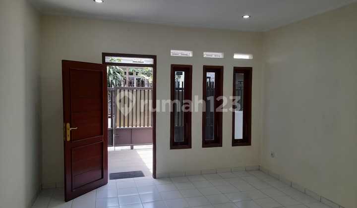 Di Jual Rumah Minimalis Sangat Strategis,Pusat Kota 2