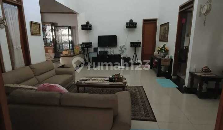 For Sale 2-Story Modern House in Batununggal Indah