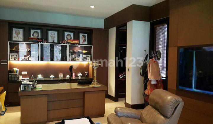 For Sale Luxury House On Eyckman Street - Cipaganti Sukajadi 2