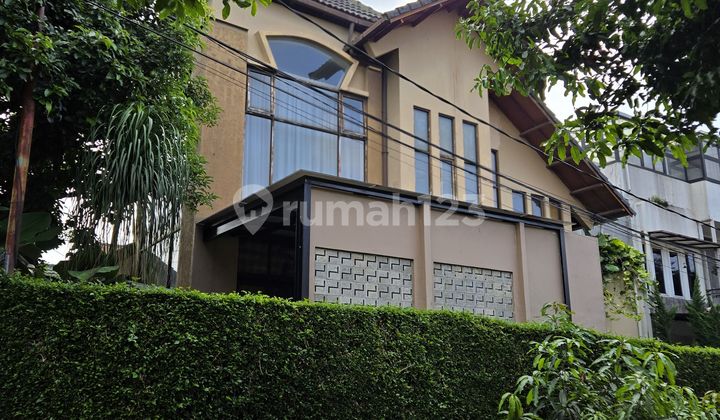 Dijual Rumah Cantik di Setiabudi Regency Dijual Rumah Cantik di Setiabudi Regency