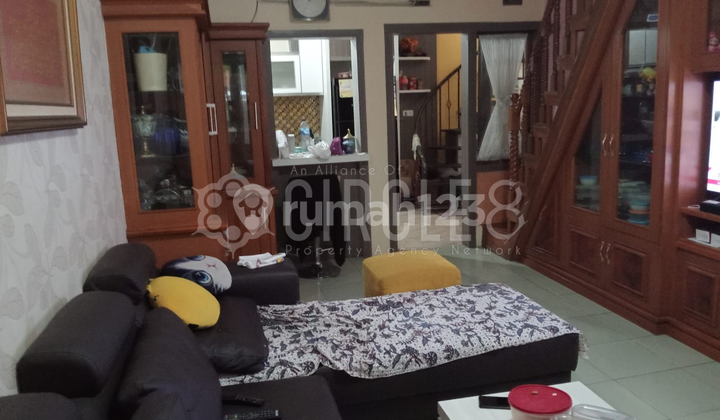 2-Story House for Sale in Antapani Bandung