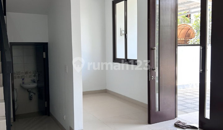 Dijual Rumah Nyaman dan Siap Huni di Antapani