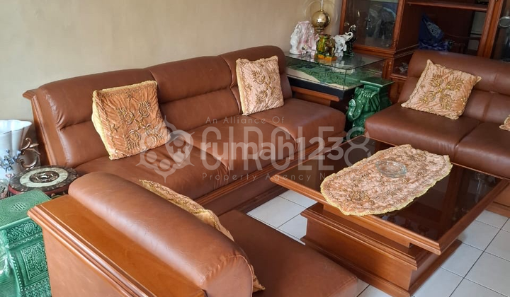 Rumah Nyaman 2 Lantai di Antapani Bandung