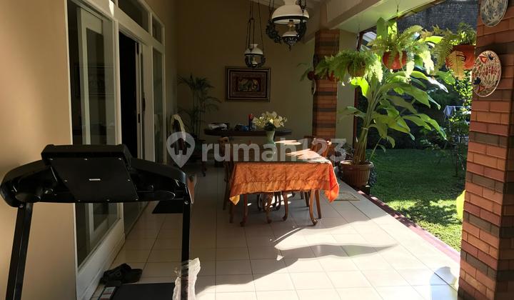 Luxury House for Quick Sale in Sarijadi Sukasari, Serene, Strategic, Modern, Close to Maranatha 2